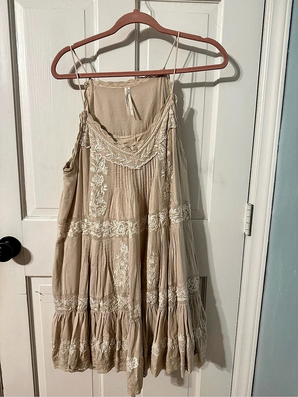 Anthropologie Floral Embroidered Mini Dress in Beige Size Small